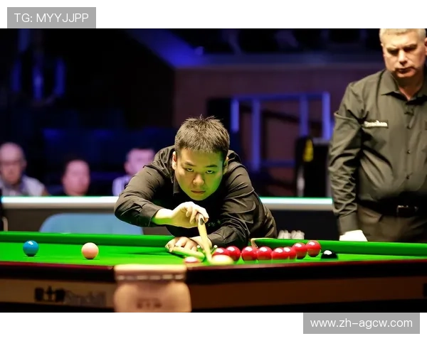 庞俊旭10-8逆转佩奇强势晋级斯诺克世锦赛正赛32强